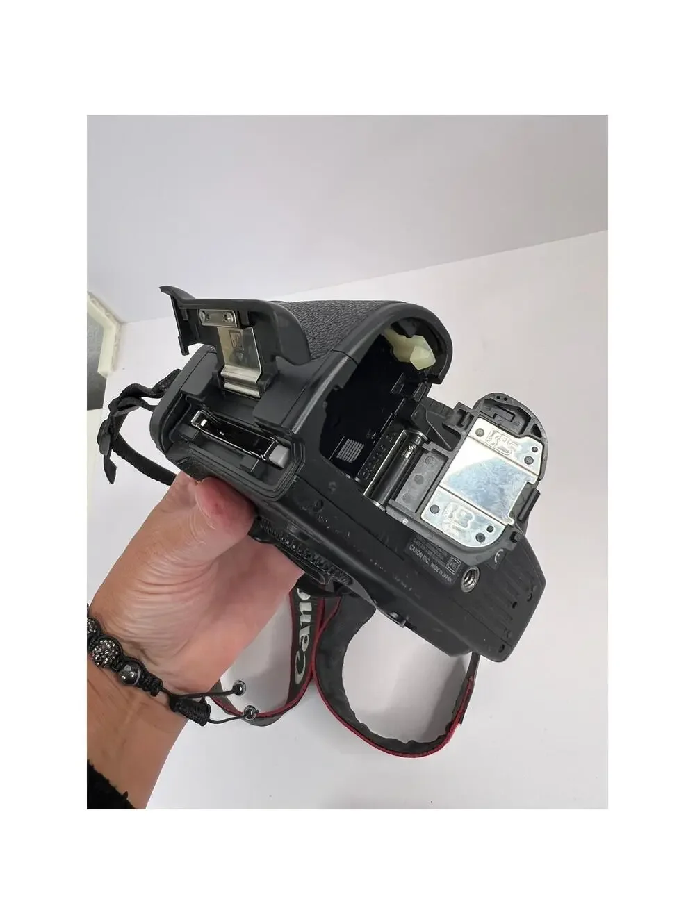 Canon EOS 20D DSLR Camera Body {8.2MP} (Body Only) *FOR PARTS - AS IS (#3)